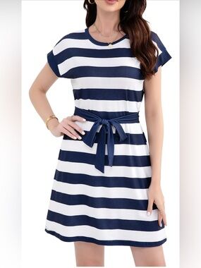Summer crewneck striped dress